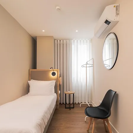 Monturi Hostel Ponta Delgada