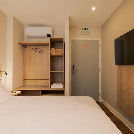 Hostal Monturi Ponta Delgada