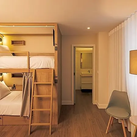 Hostal Monturi *